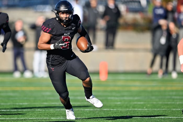 a Central Catholic Tualatin 6A Oregon football final November 22 2023 Leon Neuschwander 33